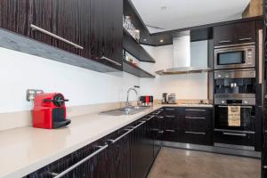 Manhattan-style 2-bedroom apartment