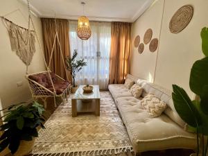 Boho 2BR Apartment with Garden View