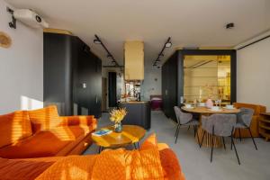 LUX RiverView Air-Conditioned Studio with Parking by Noclegi Renters