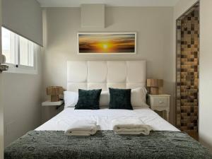 Casa Naranja, Cabopino 2 pools & heated indoor pool