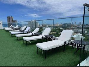 The Empire 1-bedroom 17 floor