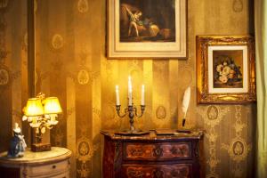 International au Lac Historic Lakeside Hotel