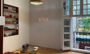 Nih Homestay Classic Room 2Bed with balcony Near Hoan Kiem Lake