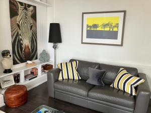Apartment 28