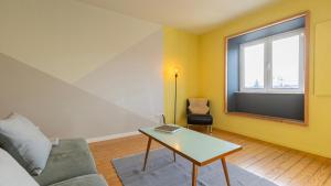 Vintage with Castle View Apartment by LovelyStay