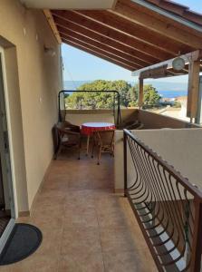 Ferienwohnung in Duce mit Meerblick, Balkon, Klimaanlage, W-LAN 5128-3 - 3hvězdičkové hotely ve městě Duče