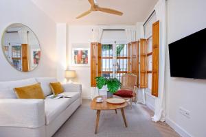 Genteel Home Plaza de Santa Cruz