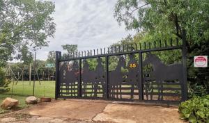 Hartbeespoort Cara-glamping self-cater units