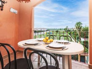 Apartment Rodoreda by Interhome