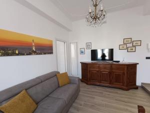 One-Bedroom Deluxe Apartment