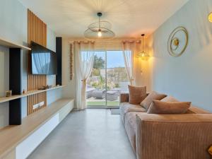 Holiday Home Saro by Interhome