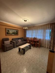 Between Sea and Party, Los Ranchos, Levante first line, terraced Apartment, self check-in, free parking