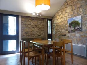 Apartment Les Vans-Cottage 3 pièces 4 personnes by Interhome