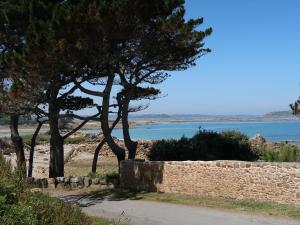 Maisons de vacances Holiday Home Ty Poulpry by Interhome : photos des chambres