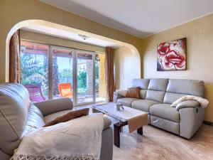 Holiday Home Sonja by Interhome