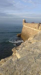 A 5 min de la playa Victoria y del Htal Pta Mar