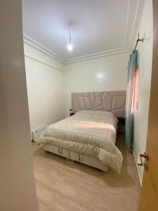 Appartement Moderne bien équipée reservation Juste pour les familles est les couples mariés