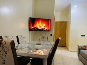 Appartement Moderne bien équipée reservation Juste pour les familles est les couples mariés