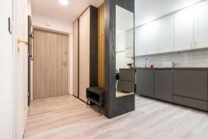 Spodek Stylish Apartment by BookingHost