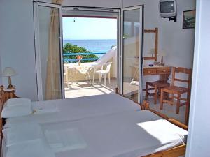 Oasis studios Samos Greece