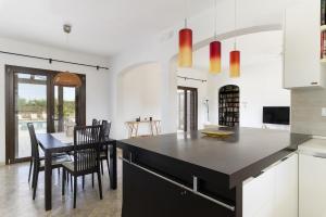 Villa Alexander con Piscina by Wonderful Italy