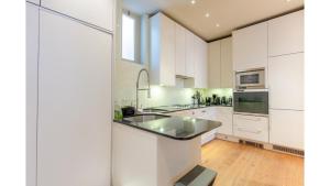 Sublime 4BD House behind V&A South Kensington