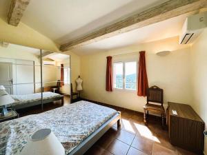 Villa Myosotis pour 8 personnes avec piscine chauffée et vue mer à La Londe-Les-Maures