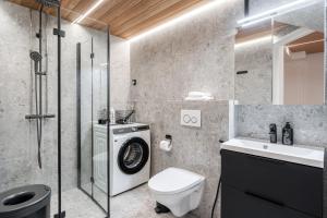 Stylish Loft next to City Center & Lake Pyhäjärvi