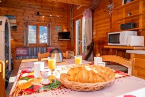 Chalet Terrasse Plein Sud, Cheminée, Ski-Rando, Nature & Village, Animaux admis, Parking