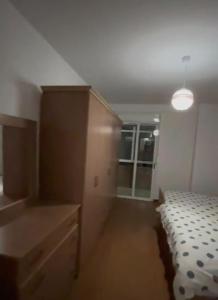 Bright & Spacious 1-Bedroom Apartment in stylish Municipality of Paris, Tirana