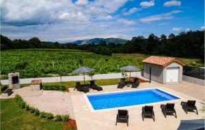 5 Bedroom Stunning Home In Nedescina 