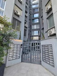 1 room apartment on the 1st line - Лимасол