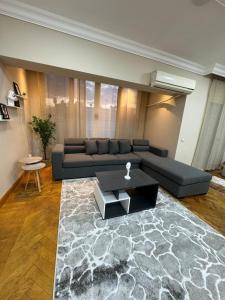 Modern Cozy Studio Prime Location