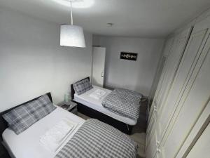 Cosy 3 Bed with Parking Near Piccadilly, Etihad Stadium and COOP Live Sleeps up to 6