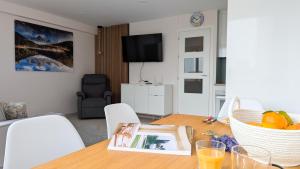 CARDENAL sea view apartment