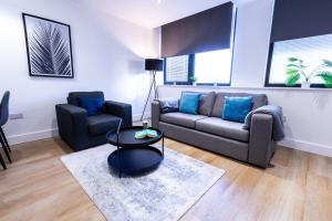 Trendy Apt in the Heart of MCR with Parking