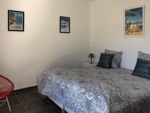 Villas Villa Paquerette pour 10 personnes avec piscine chauffee au Domaine de Valcros a la Londe-Les-Maures : photos des chambres
