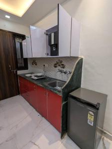 Cozy 1 BHK Condo with amenities