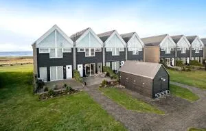 3 Bedroom Stunning Home In Assens - Brunshuse