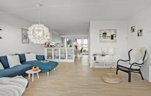 3 Bedroom Stunning Home In Assens