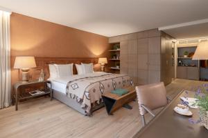 Panorama Junior Suite with Balcony and Lake View room in Valsana Hotel Arosa
