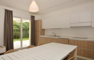 Amazing Apartment In Marina Di Modica