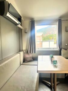 Campings Village de chalets et camping La Pierre de l'Aigle : photos des chambres