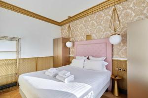 Appartements Champs Elysées - Avenue Montaigne by Studio Prestige