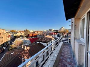 Woodie Apartment with Modern Design near Piata Unirii
