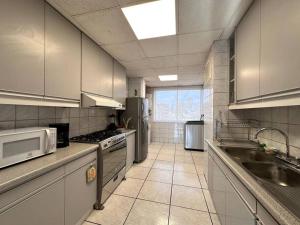 Departamento muy luminoso a pocos metros del río