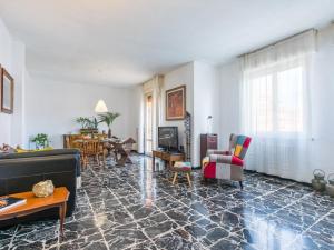 Apartment Artista by Interhome