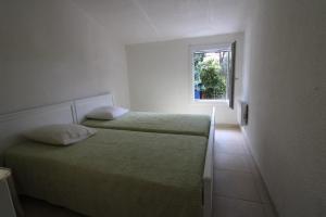 Mazet Mireille climatisé pour 4 personnes avec tennis et piscine à La Londes-Les-Maures