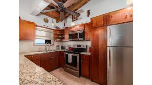 Residences at Barrier Reef 1-2C Oceanfront 2 BR by Stay Floreo