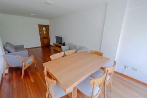 Check and Home - Córdoba - Departamento Moderno en el Centro al Frente con Cochera